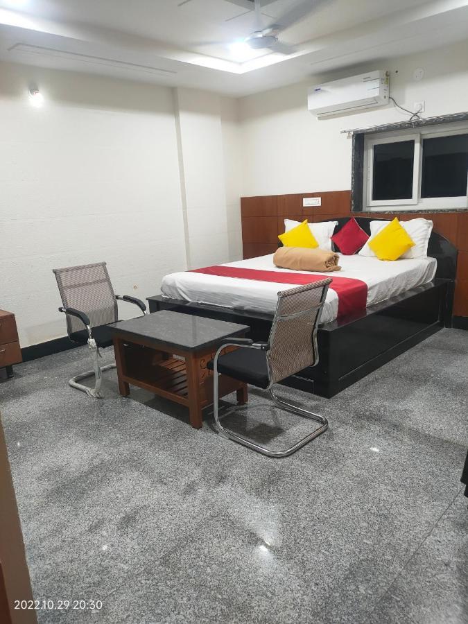 Hotel New Maruthi Inn, Lb Nagar Hajdarabad Zewnętrze zdjęcie