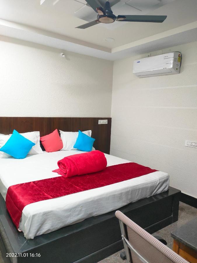 Hotel New Maruthi Inn, Lb Nagar Hajdarabad Zewnętrze zdjęcie