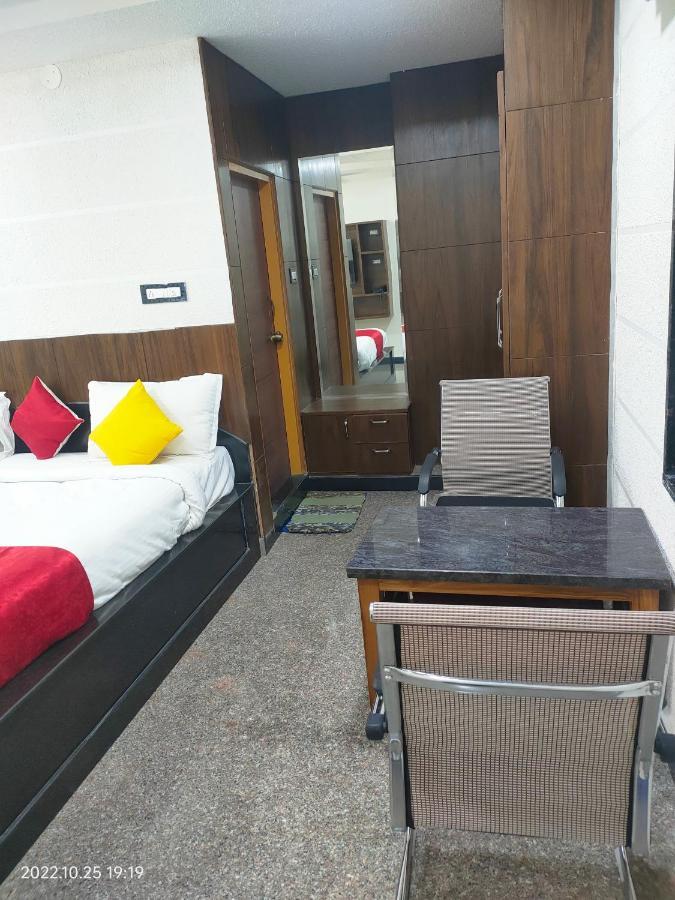 Hotel New Maruthi Inn, Lb Nagar Hajdarabad Zewnętrze zdjęcie