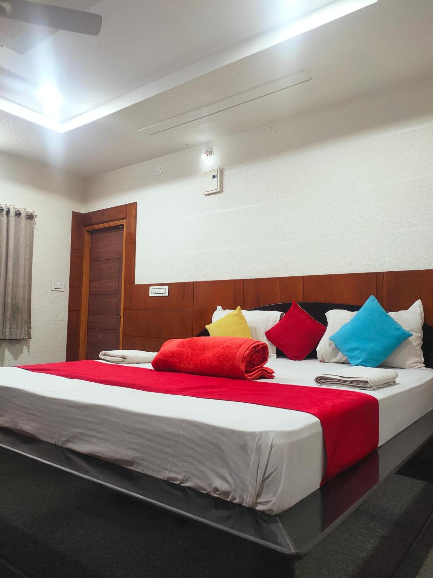 Hotel New Maruthi Inn, Lb Nagar Hajdarabad Zewnętrze zdjęcie