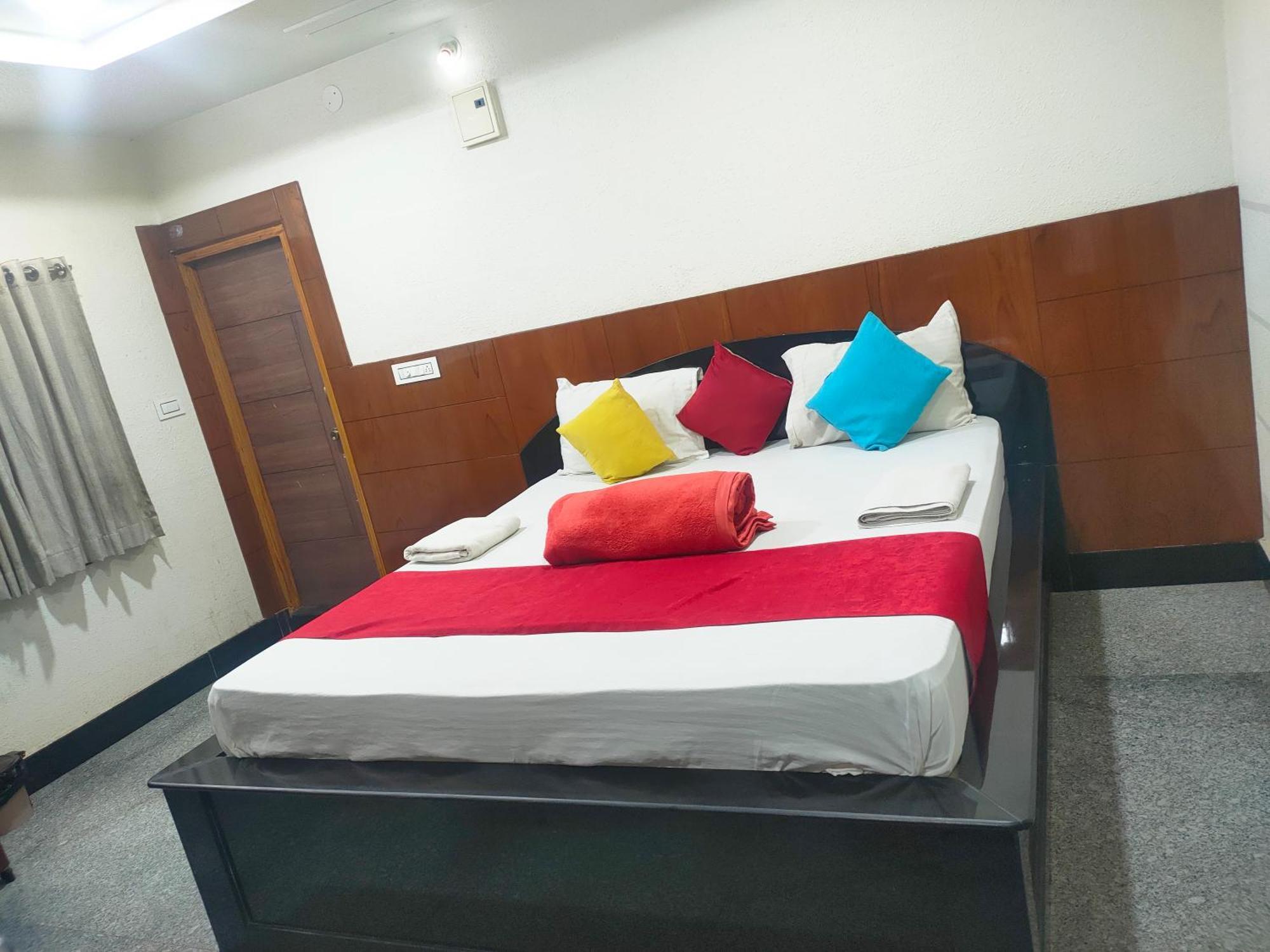 Hotel New Maruthi Inn, Lb Nagar Hajdarabad Zewnętrze zdjęcie